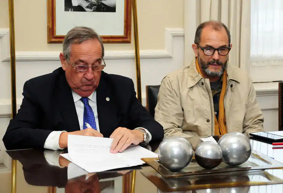 Acuerdo entre el Ministerio de Educación y el Municipio para los avances en obras 