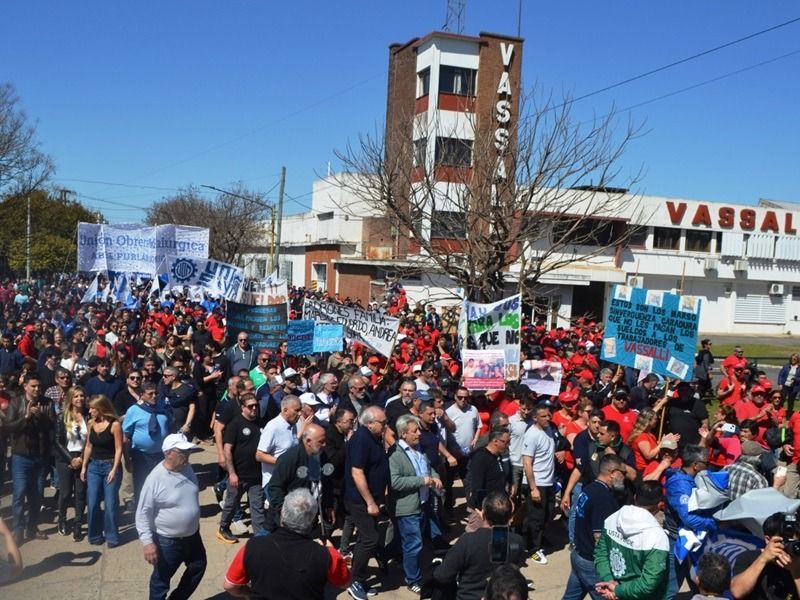Se estima que unas 3.500 personas participaron de la movilización.