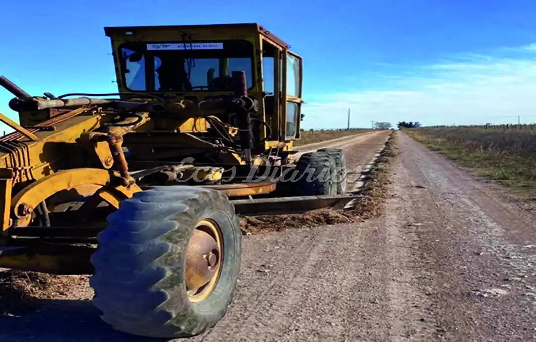 Caminos rurales. Trabajan para mejorar la circulación de la producción