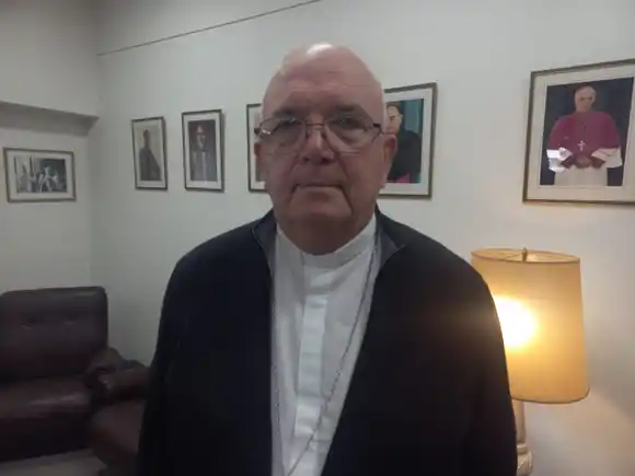 Vísperas de Navidad: "Levantar al que esta caído con caridad, amor y compasión"