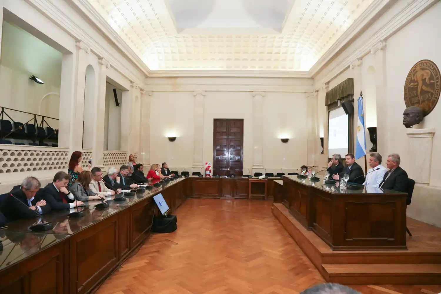 Se pondrán en valor 4.958 m2 de la Manzana Histórica de la UNL