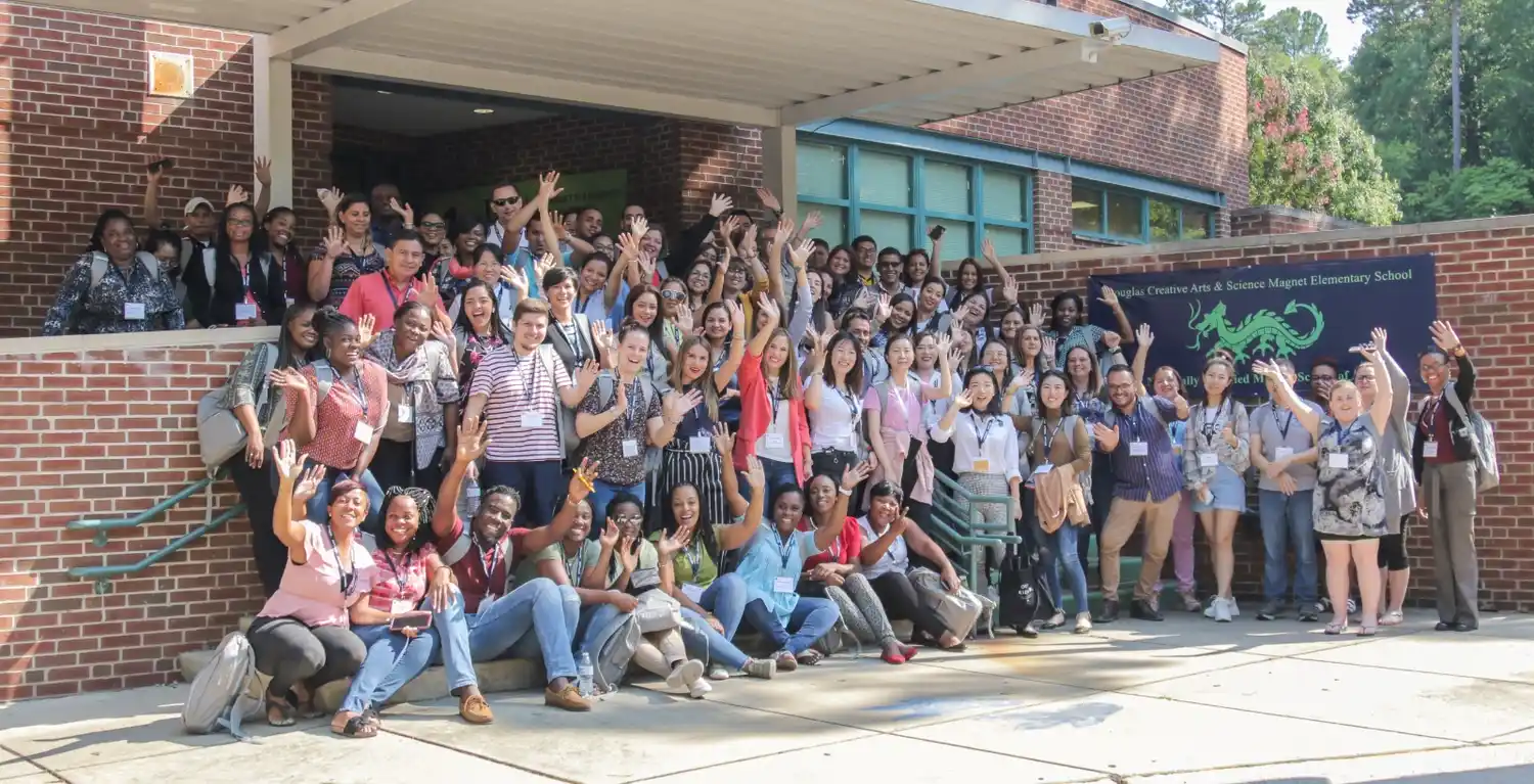 Cómo los docentes argentinos reinventan su carrera en el exterior