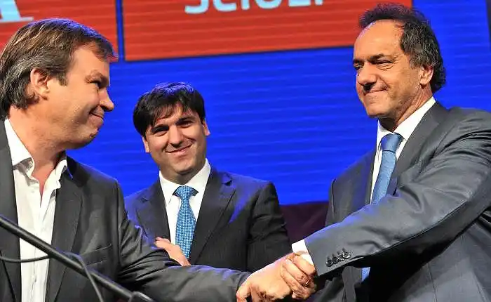 Almirante Brown: Cascallares llama votar por Scioli en el ballotage