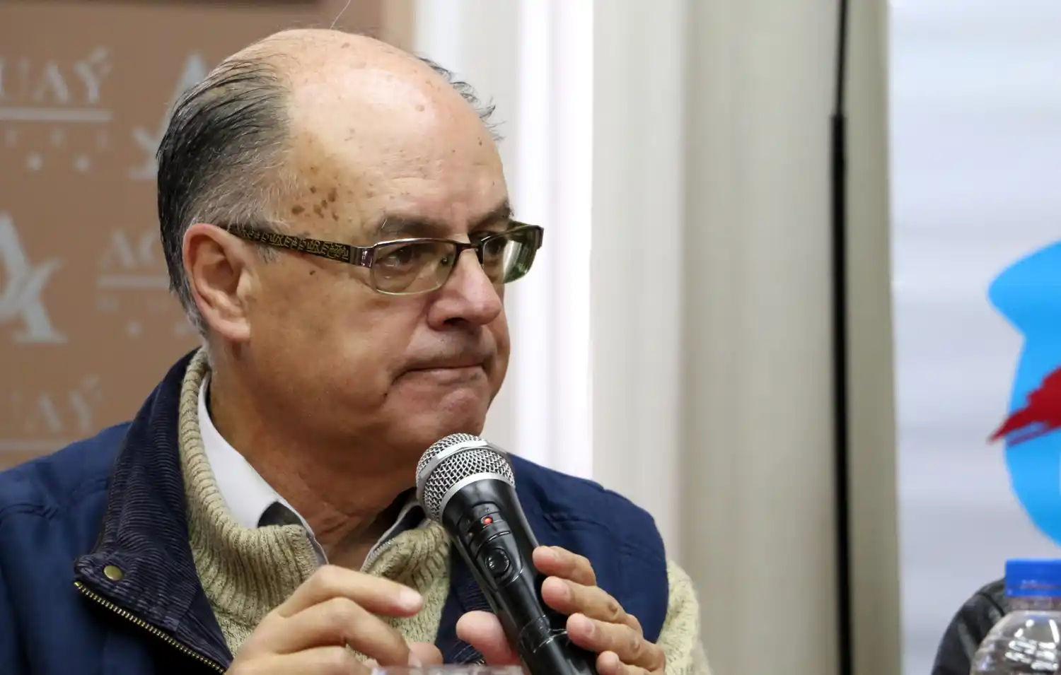 “Si no avalan la corrupción deben dar un paso al costado”