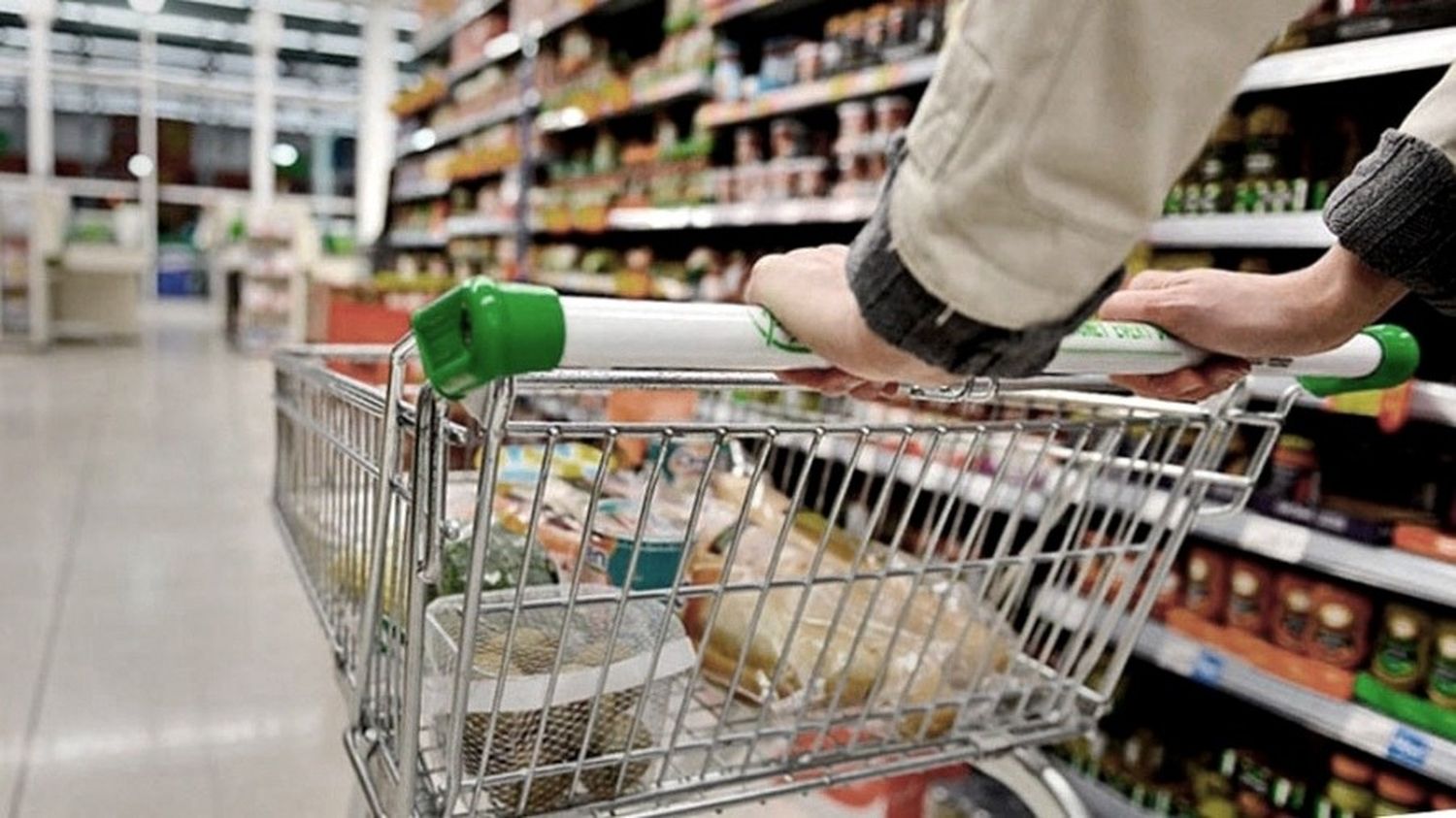 Según el gobierno bonaerense, las ventas en supermercados retrocedieron hasta los niveles de 2019