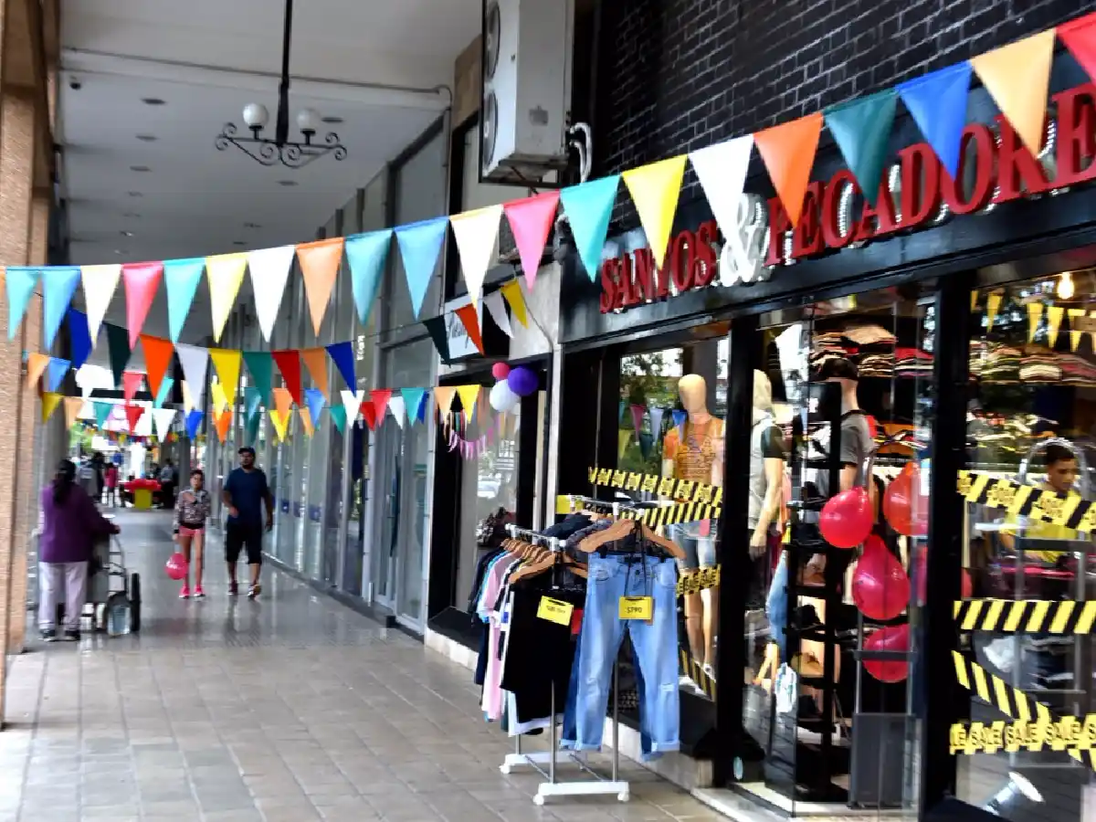 Este jueves, peatonal y feria con descuentos 
