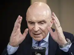 Espert renunció a la comisión de Presupuesto y el oficialismo propone a Benegas Lynch