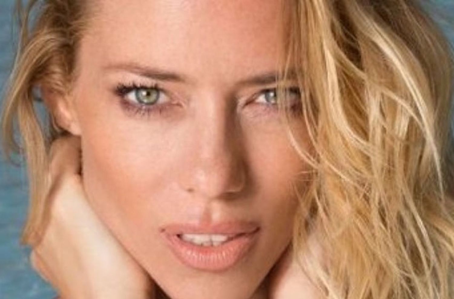 Nicole Neumann posó desnuda para mostrar su «bronceado»