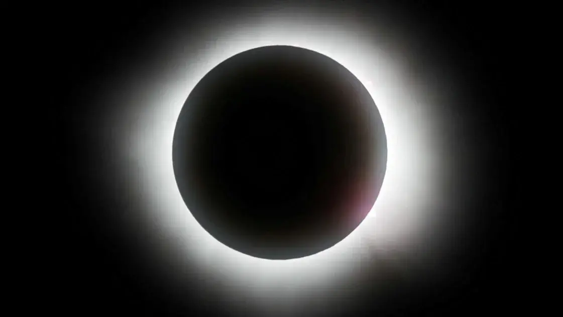 Eclipse solar total