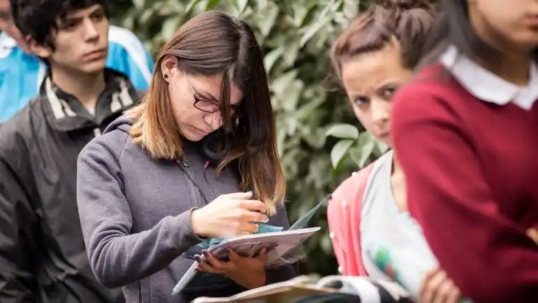 La Argentina se mantiene entre los países con mayor tasa de desempleo