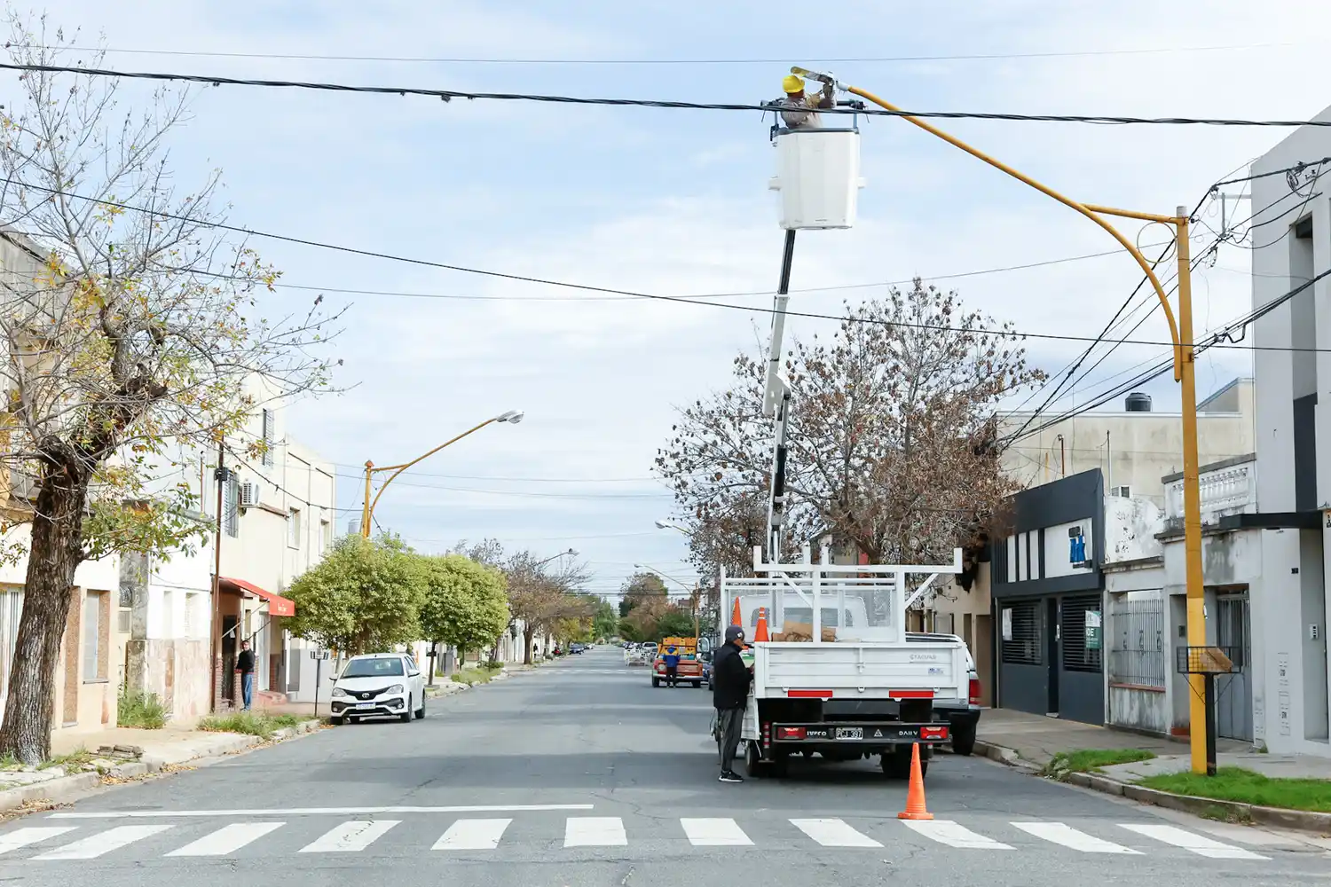 La Municipalidad de Santa Fe comenzó el recambio de luminarias en barrio Roma