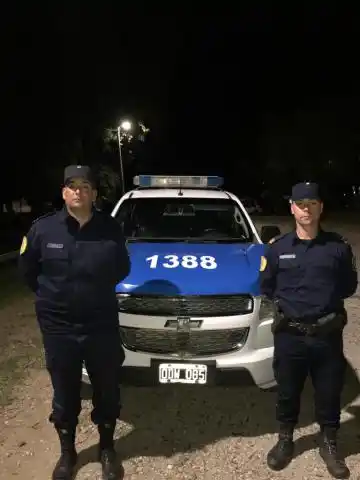 GACETILLA POLICIAL: PERSONAL DEL 911 REALIZAN RCP A UNA BEBE Y LE SALVAN LA VIDA:
