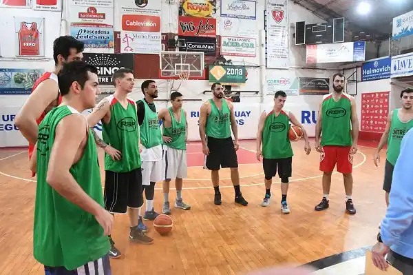 Cansina reemplaza a Novello en el seleccionado