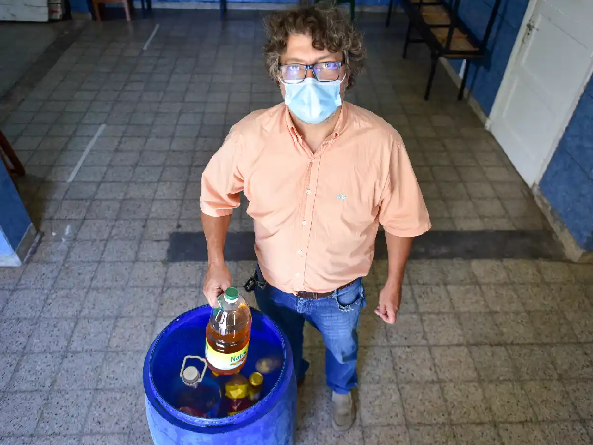 Plan de reciclaje: muchas familias ya entregan aceite usado para hacer biocombustible