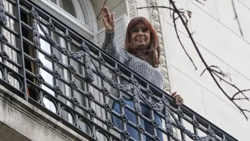 De acuerdo a los dichos de su abogado, Cristina cumplirá prisión domiciliaria