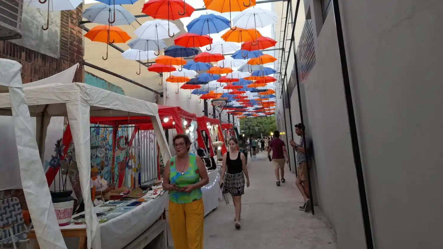 Suspendieron la edición de esta noche del Paseo de Colores por razones climáticas