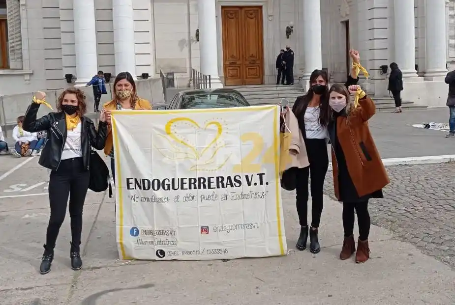 Endoguerreras VT: lograron que su lucha se convierta en ley para todas las santafesinas