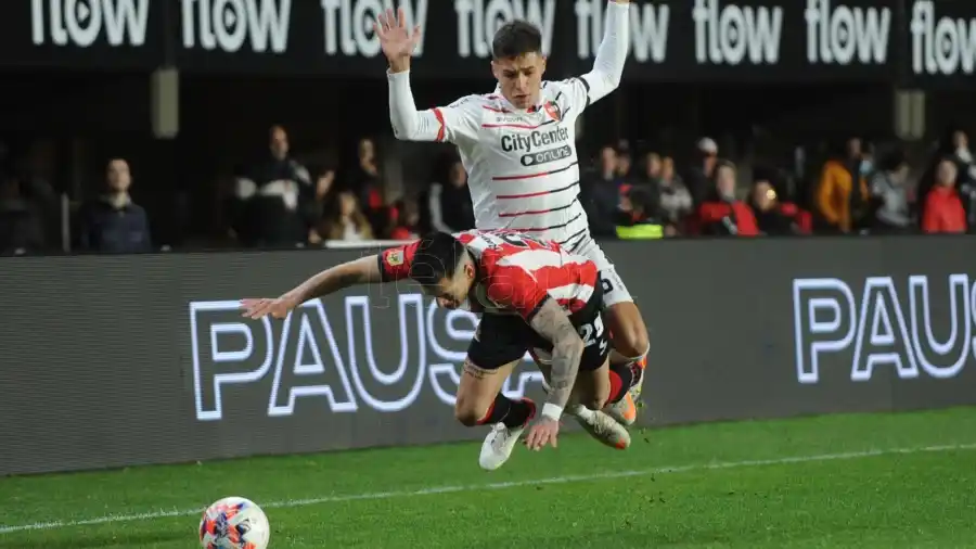 Newell’s le ganó a Estudiantes y es puntero