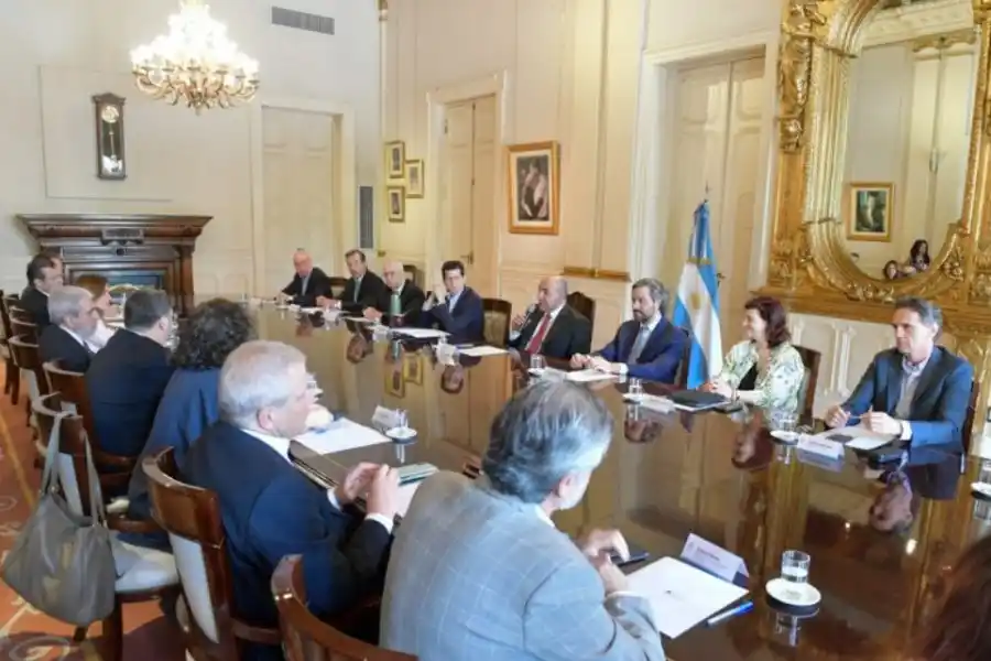 Rossi convocó a la primera reunión de Gabinete tras el cimbronazo del cierre de listas