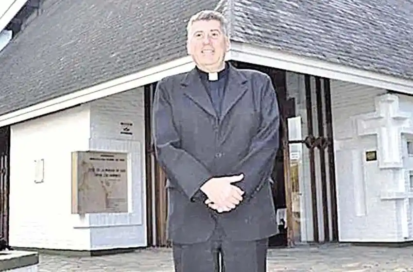 Horas antes de su detención por cinco casos de abusos contra niños, se suicidó el sacerdote Eduardo Lorenzo