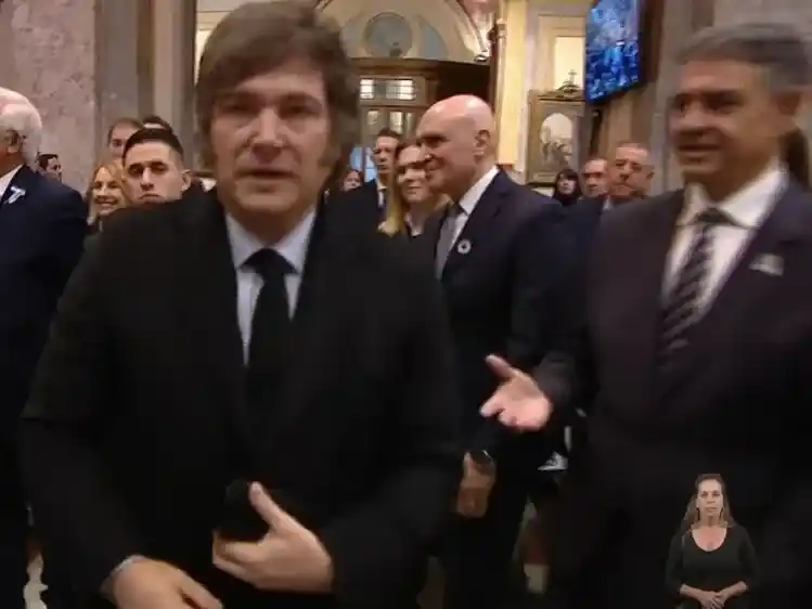 Tensión en la Catedral: Javier Milei evitó saludar a Jorge Macri y a Victoria Villarruel