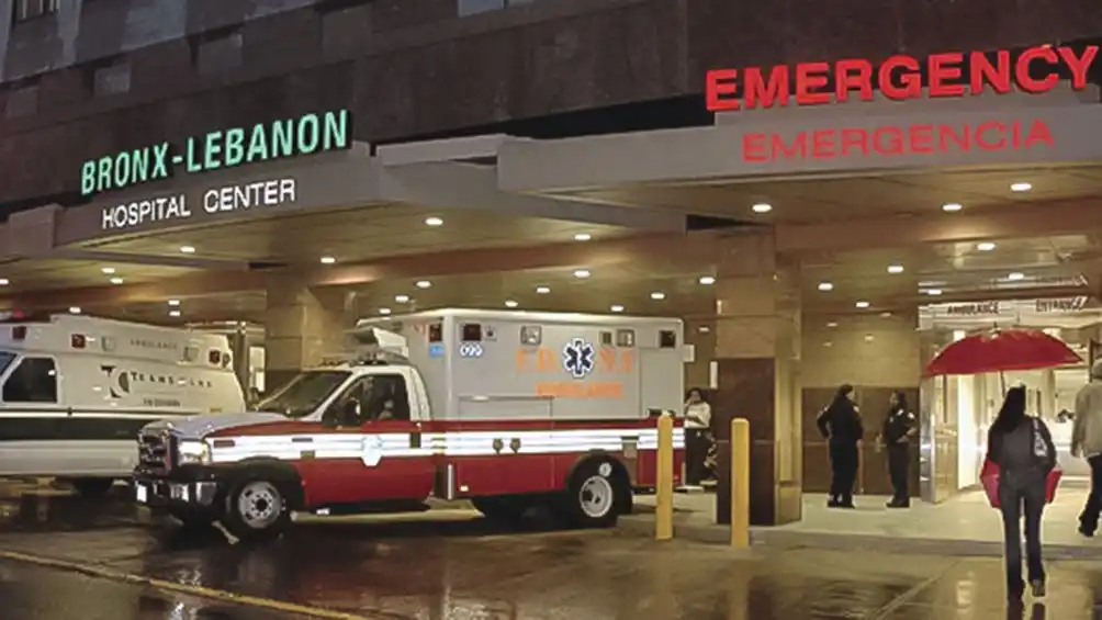 Al menos tres médicos tiroteados en un hospital de Nueva York