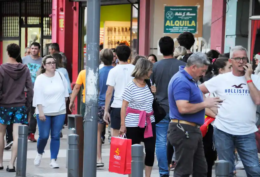 Las ventas de regalos navideños vienen dispares en distintos comercios