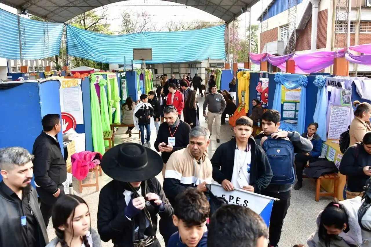 De la feria de ciencias participan 150 proyectos de toda la provincia