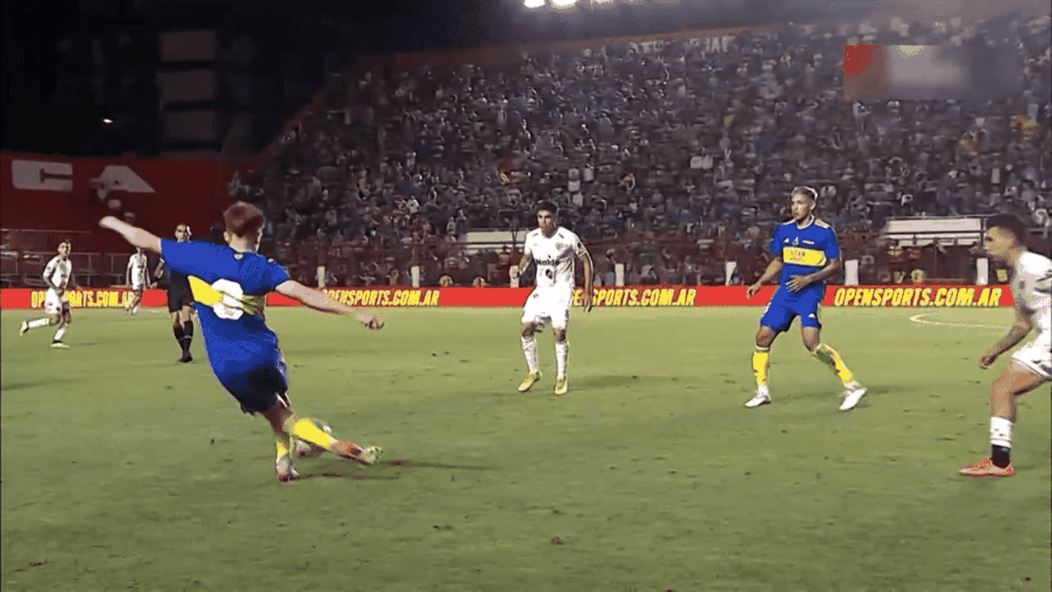 Trofeo de Campeones de Reserva: Valentín Barco tiró una rabona en Boca y se calentaron en Sarmiento