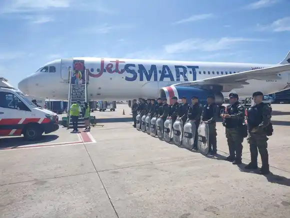 El Gobierno nacional denunció al gremio de Aeronáuticos por abandono de personas