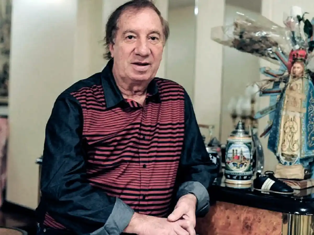 Carlos Bilardo “se recuperó y responde a los estímulos” señaló su hermano Jorge