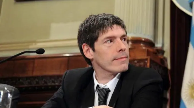 Abal Medina criticó la idea de Sanz de dividir la Provincia