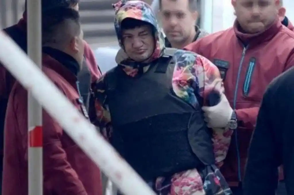 Piden sobreseer al “Pity” Álvarez y que sea internado en una clínica  psiquiátrica - Notife