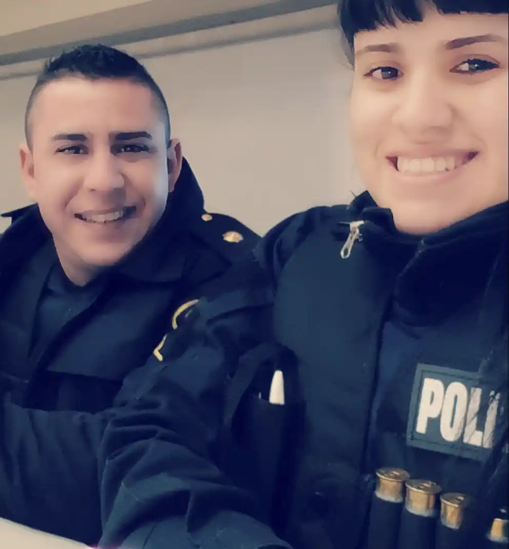 Una policía está muy grave tras ser baleada por delincuentes