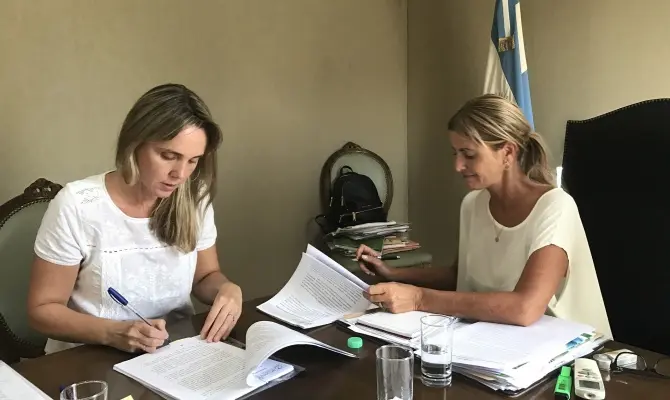 Firma de convenio entre ACUMAR y Cañuelas para dejar de contaminar