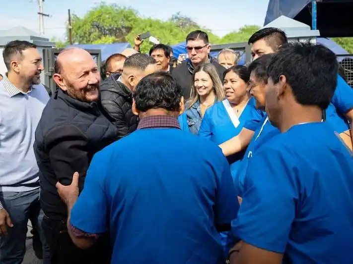 “No somos golpistas y al presidente lo 
vamos a sacar como llegó: con los votos”