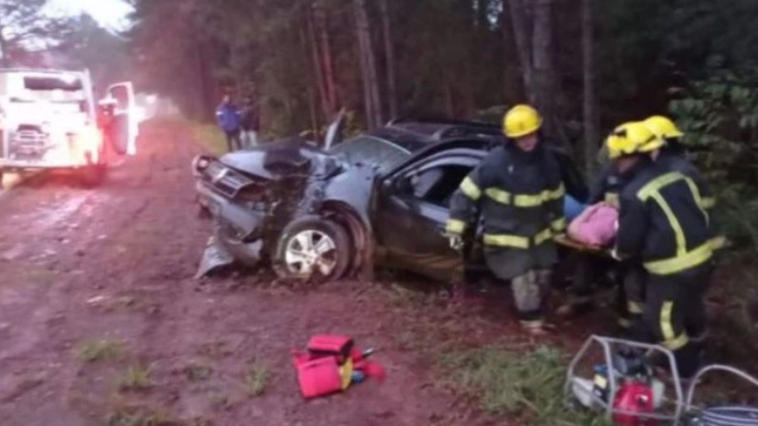 Operativo en Ruta 7: una mujer sufrió lesiones al despistar con su automóvil