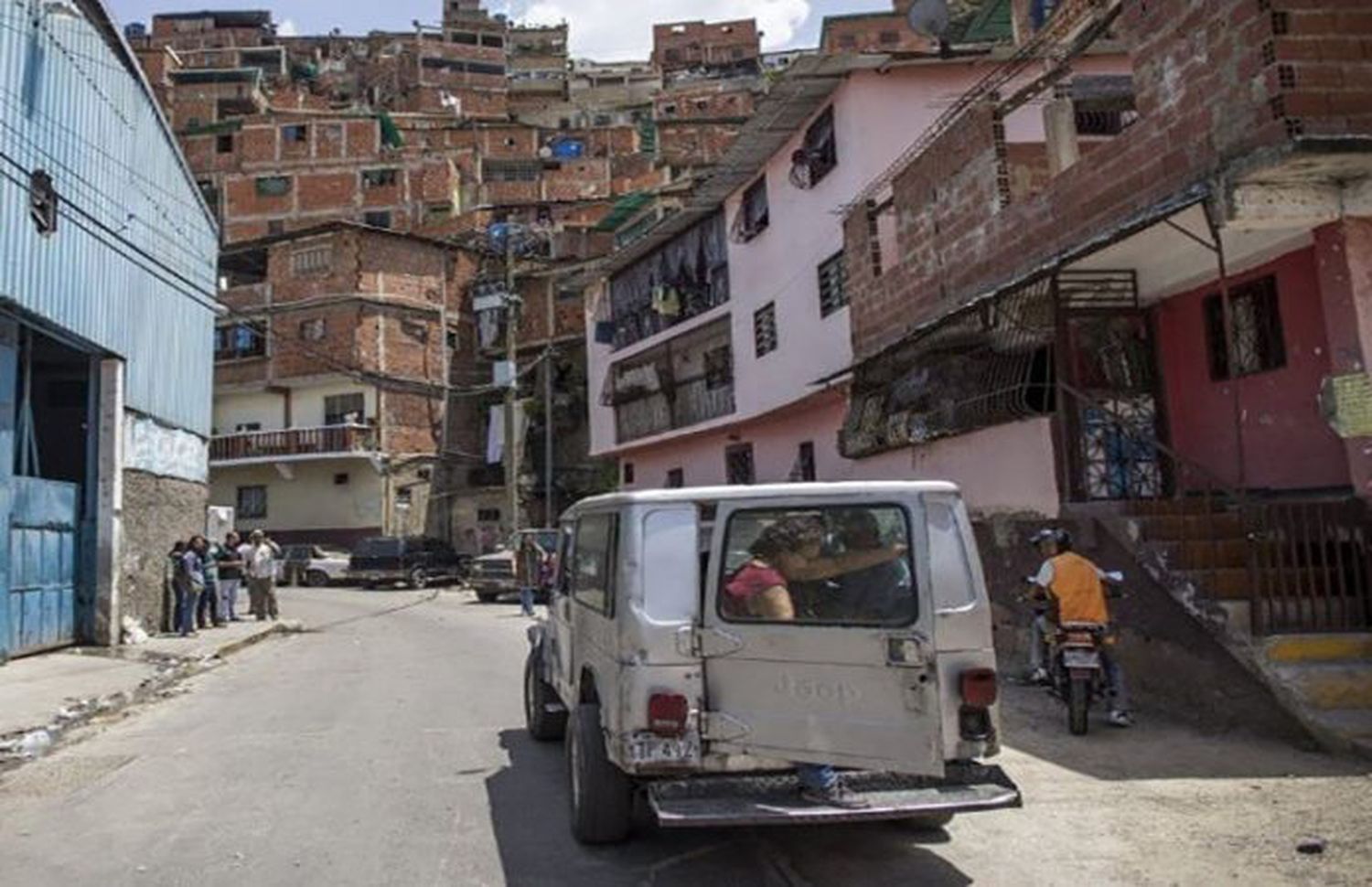 Bajo los efectos del alcohol: mujer mató a puñaladas a su tío