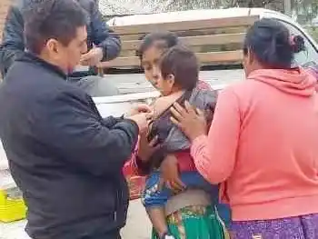 Amplio operativo de inmunizaciones
en los barrios La Paz y Mancilla
