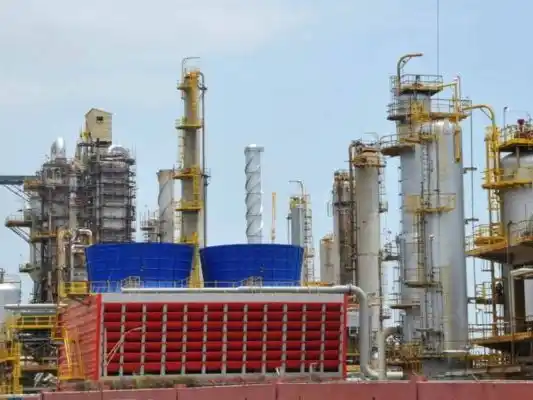 Denuncian detención de 18 trabajadores de la refinería El Palito: los llevaron a Yare II y Yare III