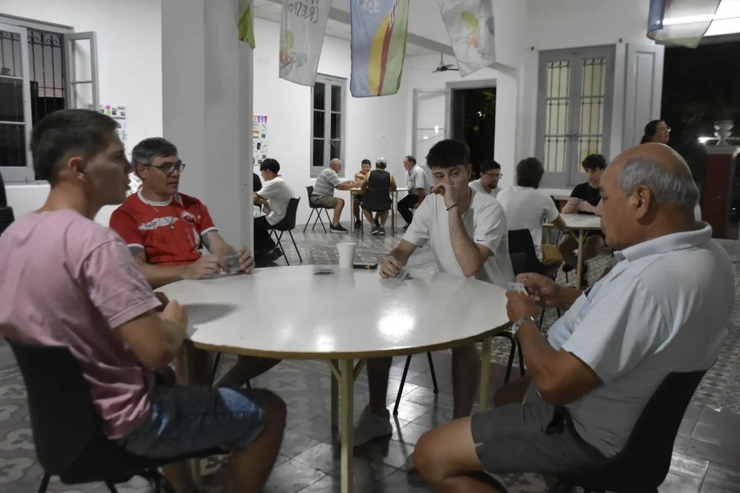 Torneo de Truco por Tríos en Jugando Ando