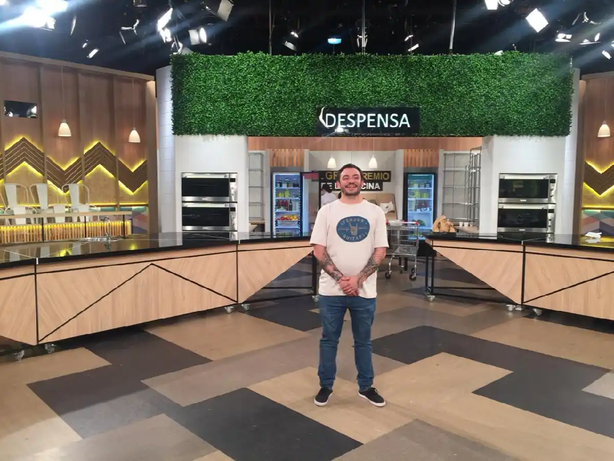 Prendan la tele, esta tarde cocina el “Peque”