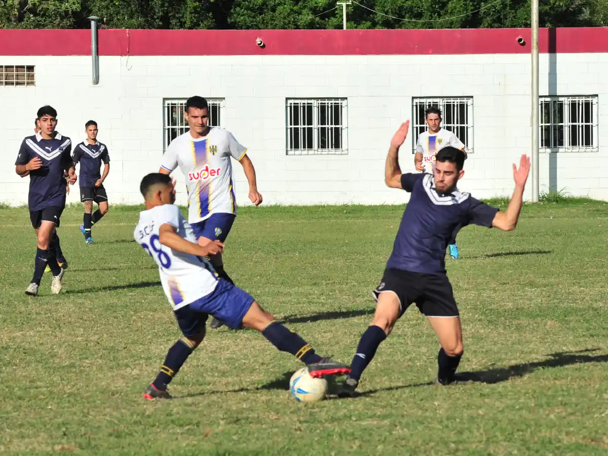 Antártida goleó y Crecer no levanta cabeza