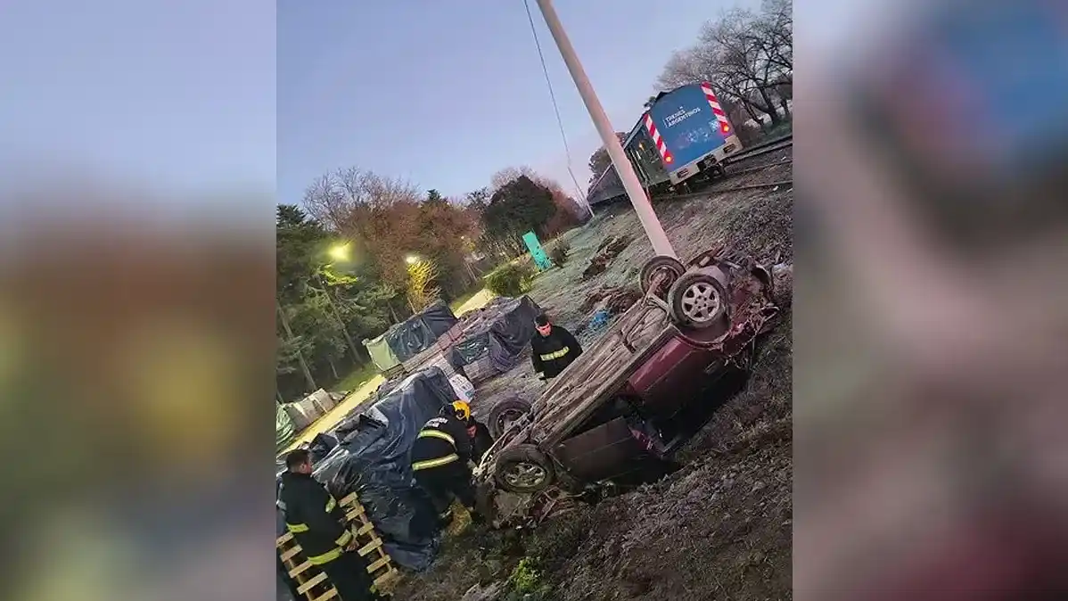 En el lugar trabajaron Bomberos y Policía. - Foto Resumen.