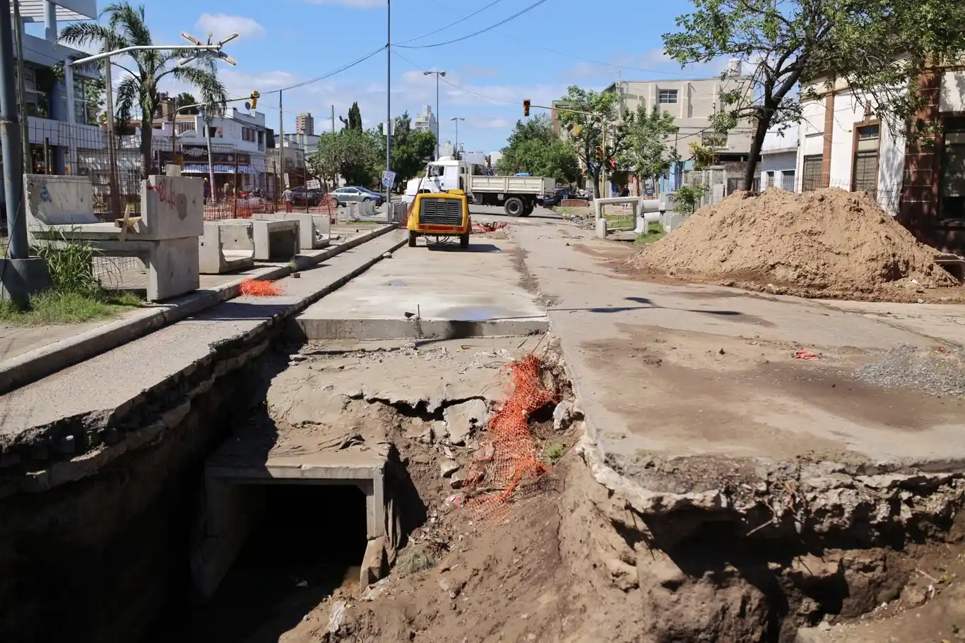 Desagüe Mariano Comas: Continúan los desvíos en Avenida López y Planes