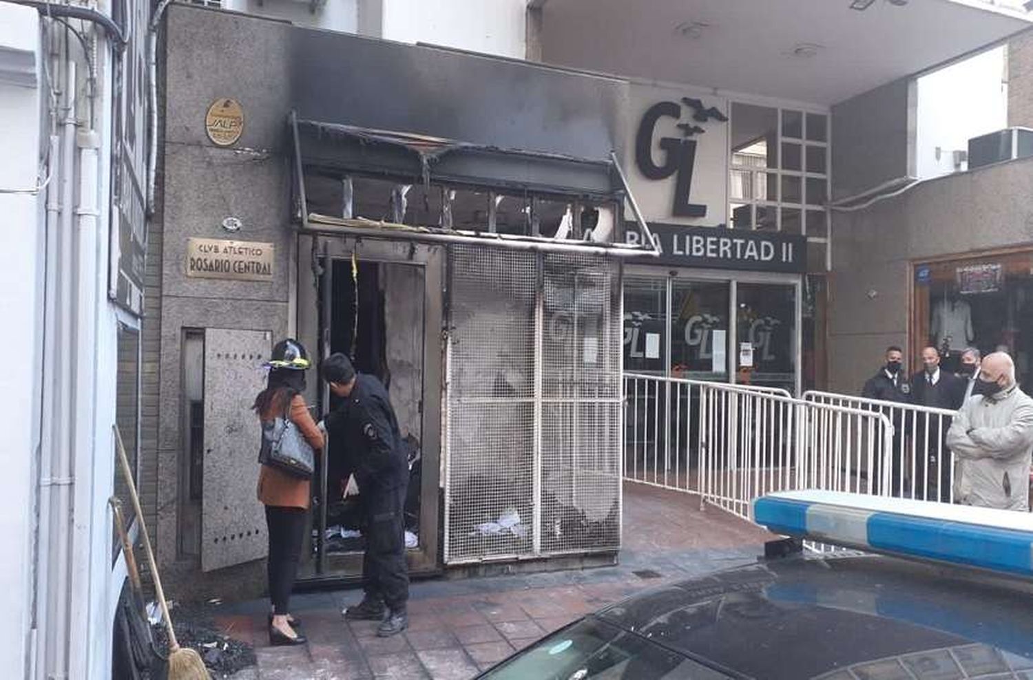 Recrudece la violencia: prendieron fuego la sede de Central en Mitre al 800