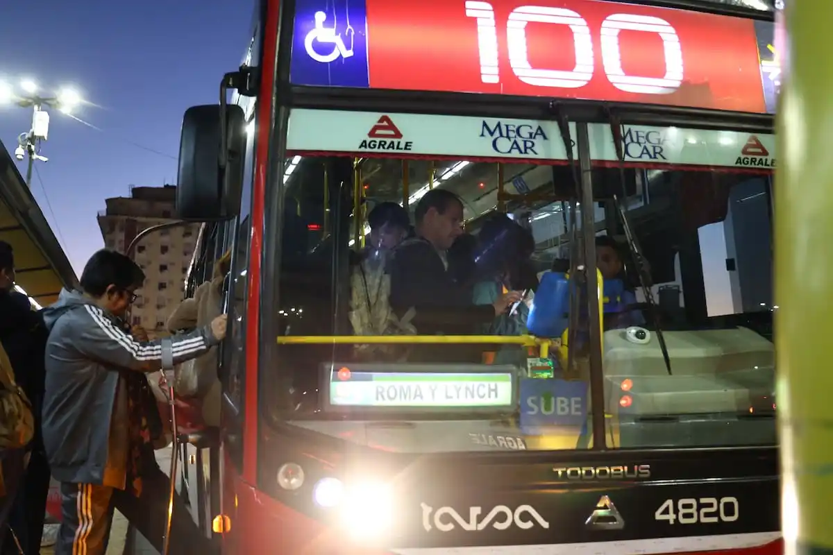 Reducirán el servicio nocturno de más de 100 líneas de colectivos en el AMBA