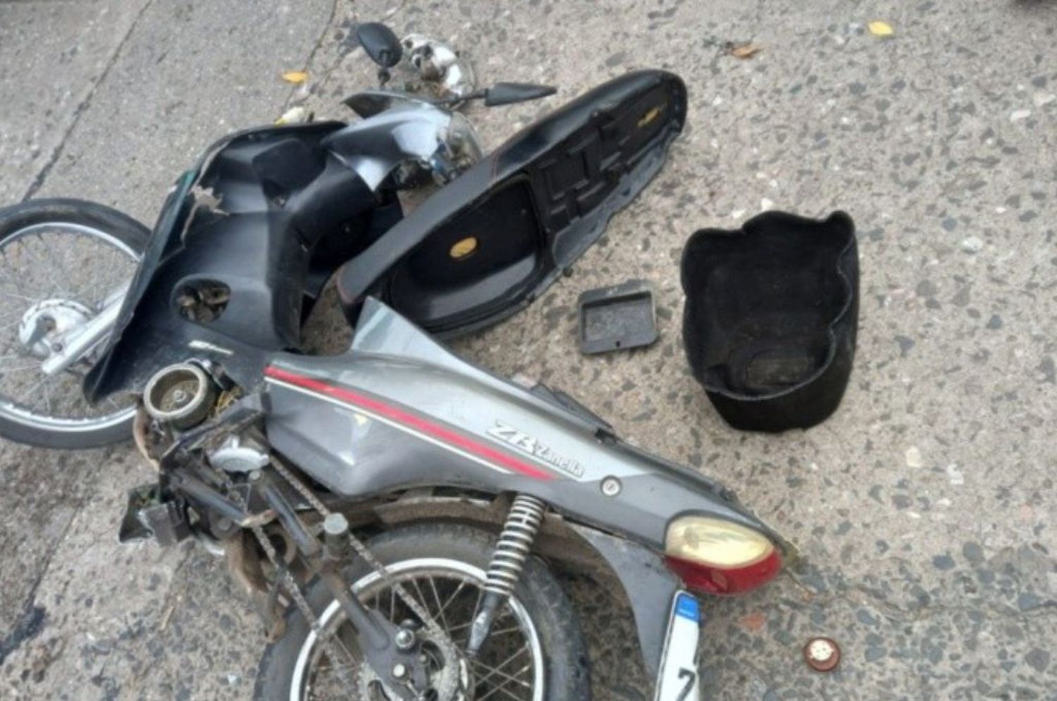 La moto del delincuente muerto