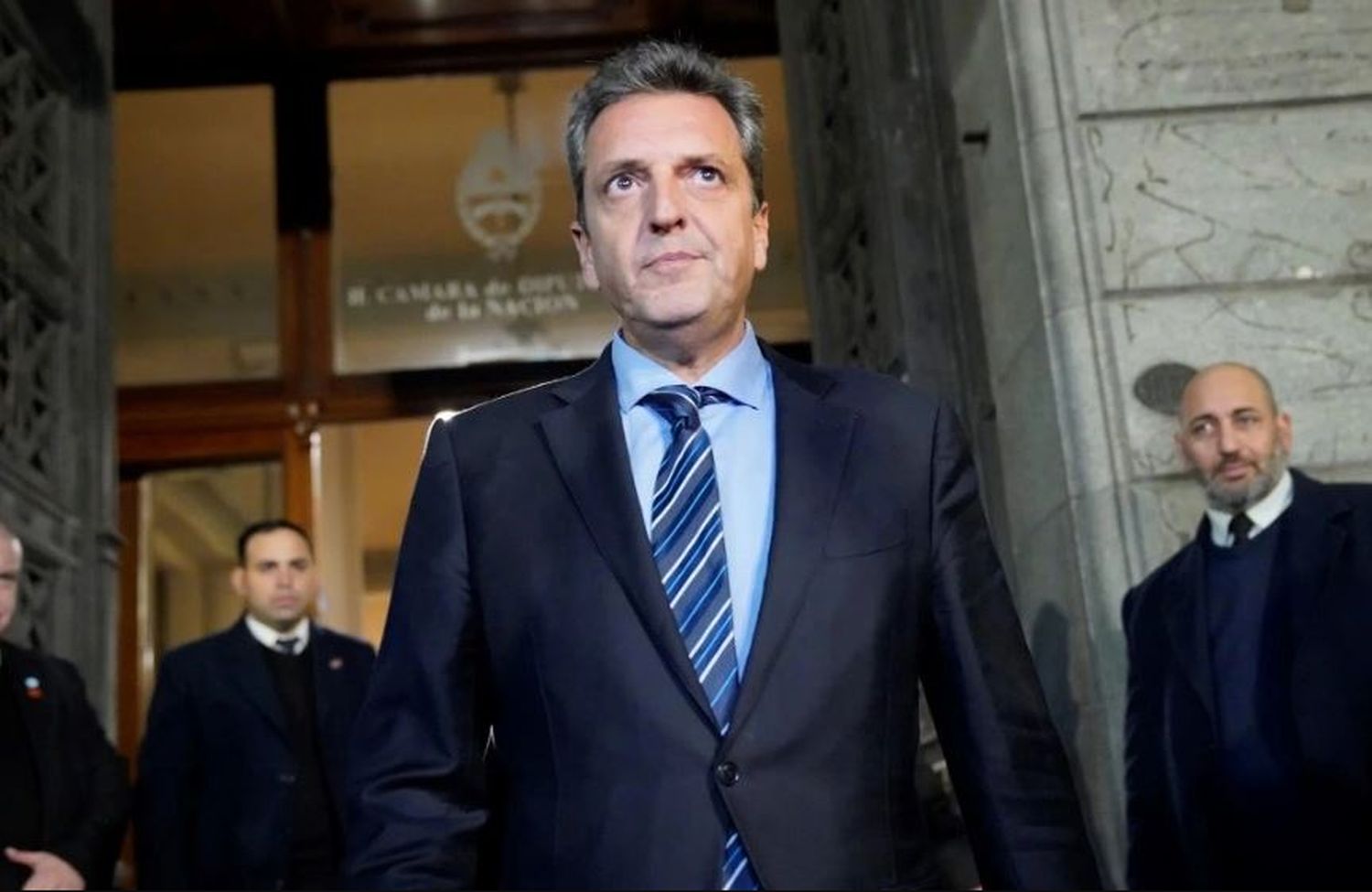 Massa, el hombre de las mil caras, busca resucitar al gobierno