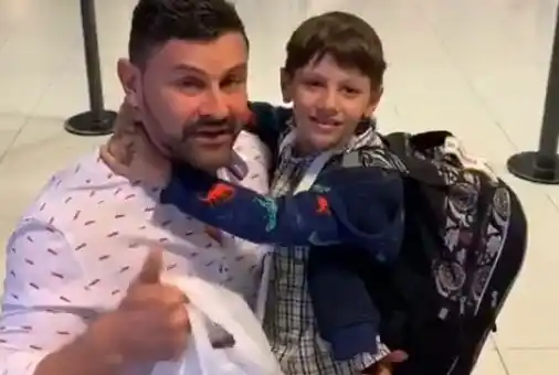 El emotivo reencuentro en Paraná de un nene venezolano con su papá